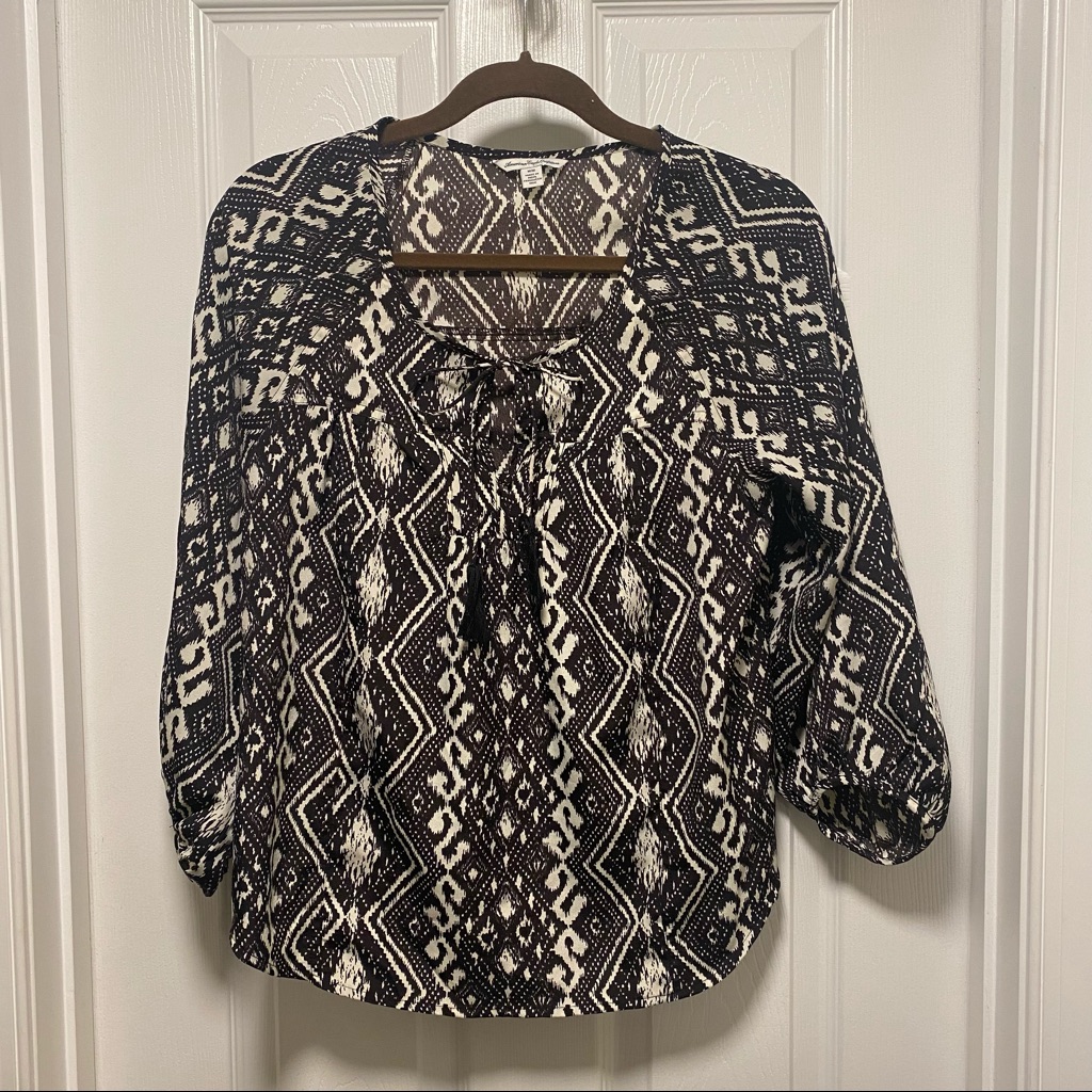 American Eagle Patterned Blouse